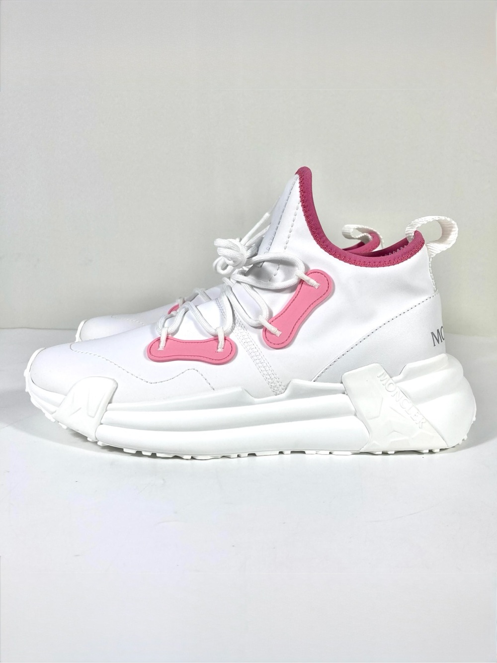Moncler Lunarove Low Top Sneakers Pull Tab White Pink Size EU 40 US 10 NEW